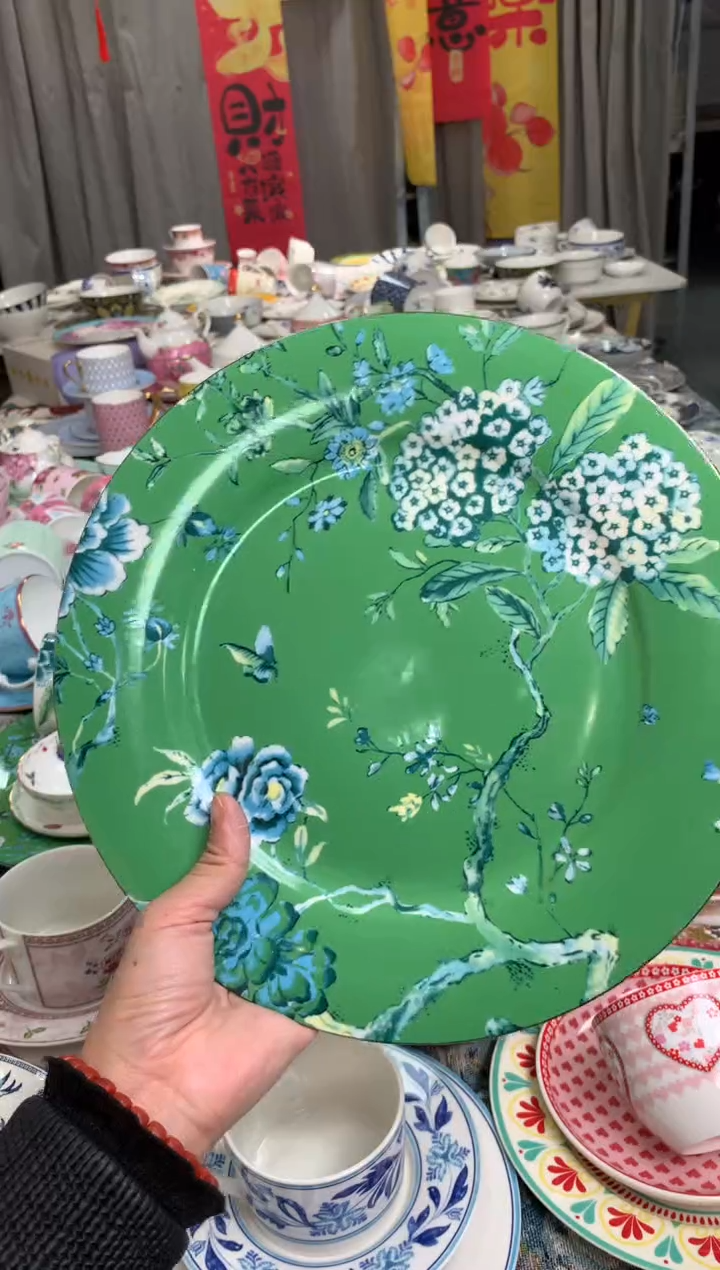 【闪购商品】瓷片陶瓷原单CC135餐具1个大