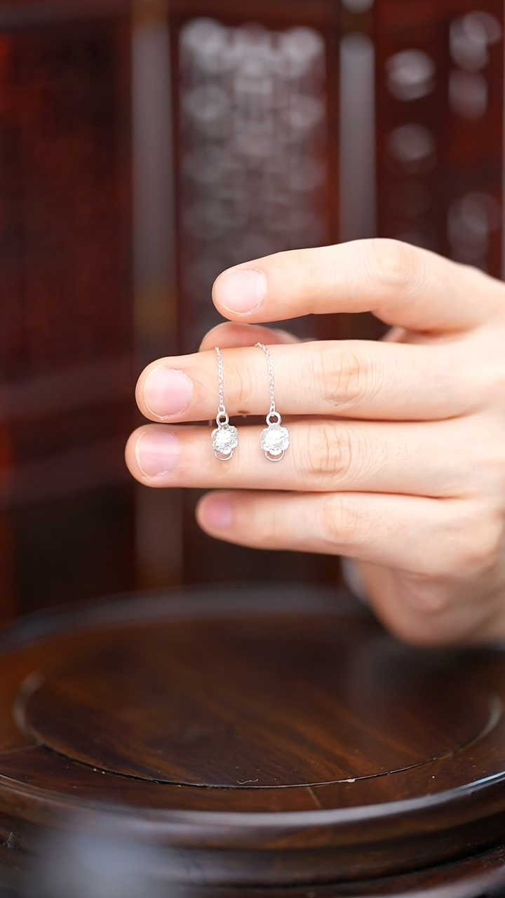 【闪购商品】刺绣黔东南苗族刺绣门环耳线