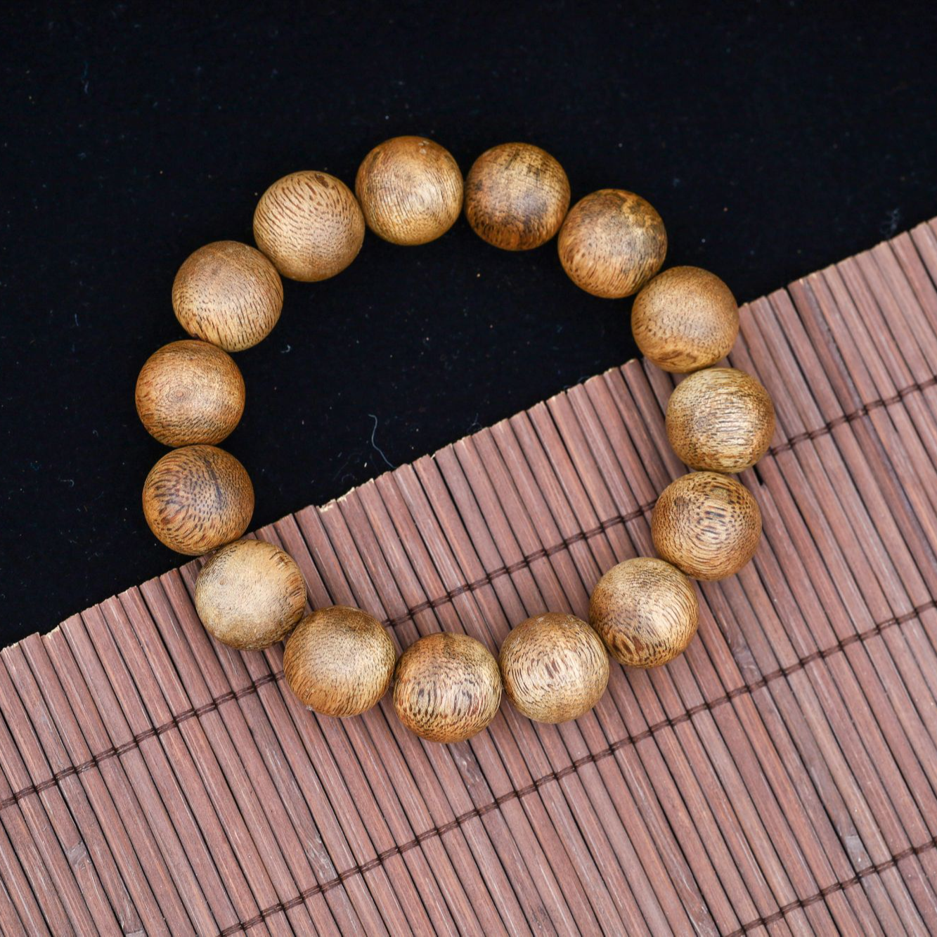 沉香491014绿奇楠1.5单圈沉香手串（多样性发货）