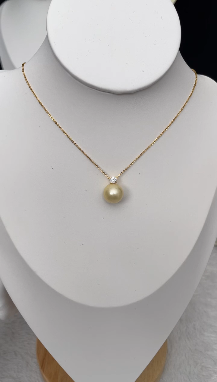 【闪购商品】海水珍珠吊坠(赠链)银S925镶嵌南洋金珠戴妃款12-13mm