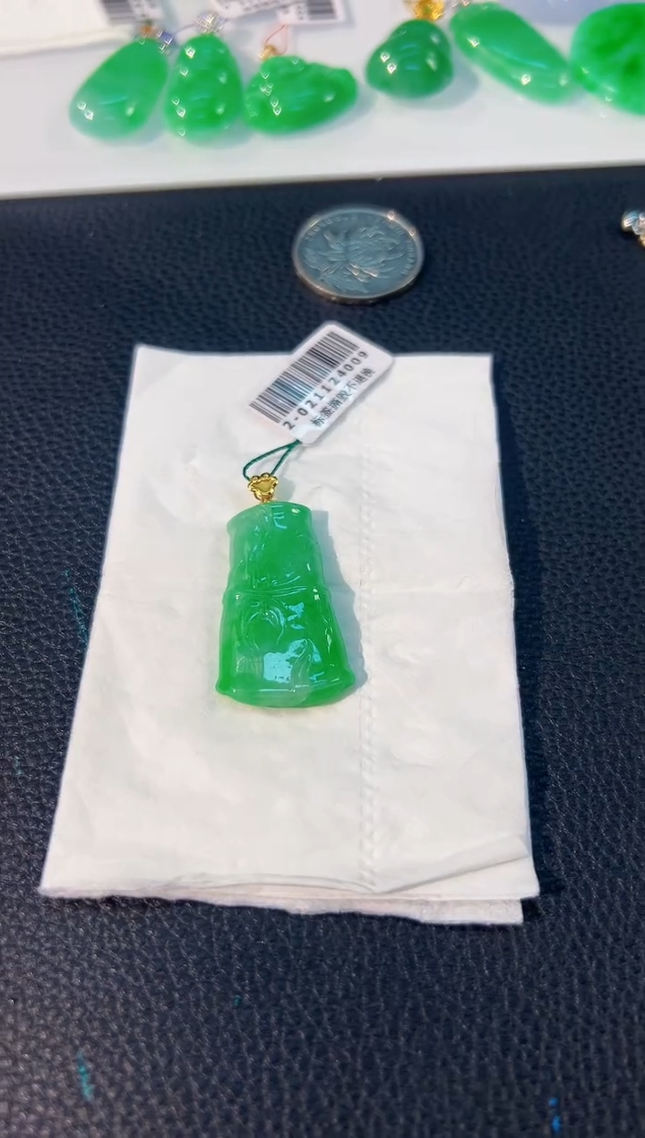 颈饰18K金镶嵌翡翠 缅料A货/支持复检/一件