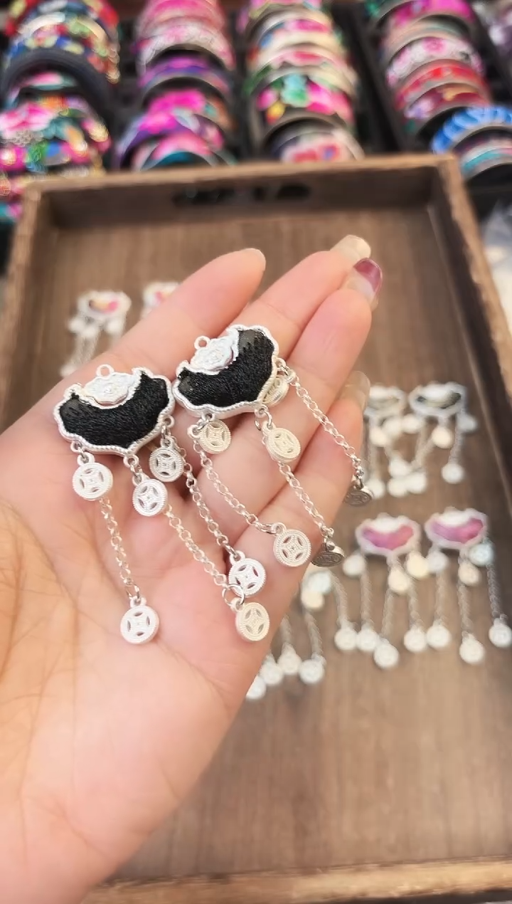 艺枝独绣手工饰品83