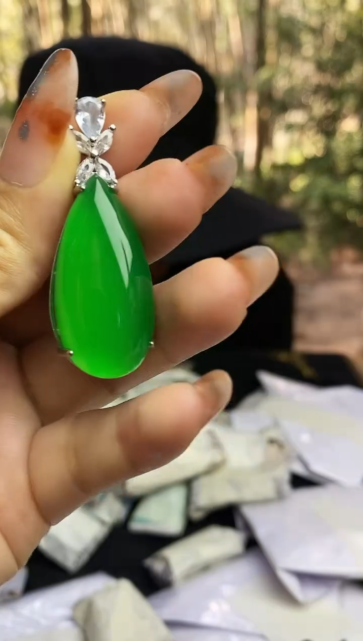 满色吊坠 所见即所得！！