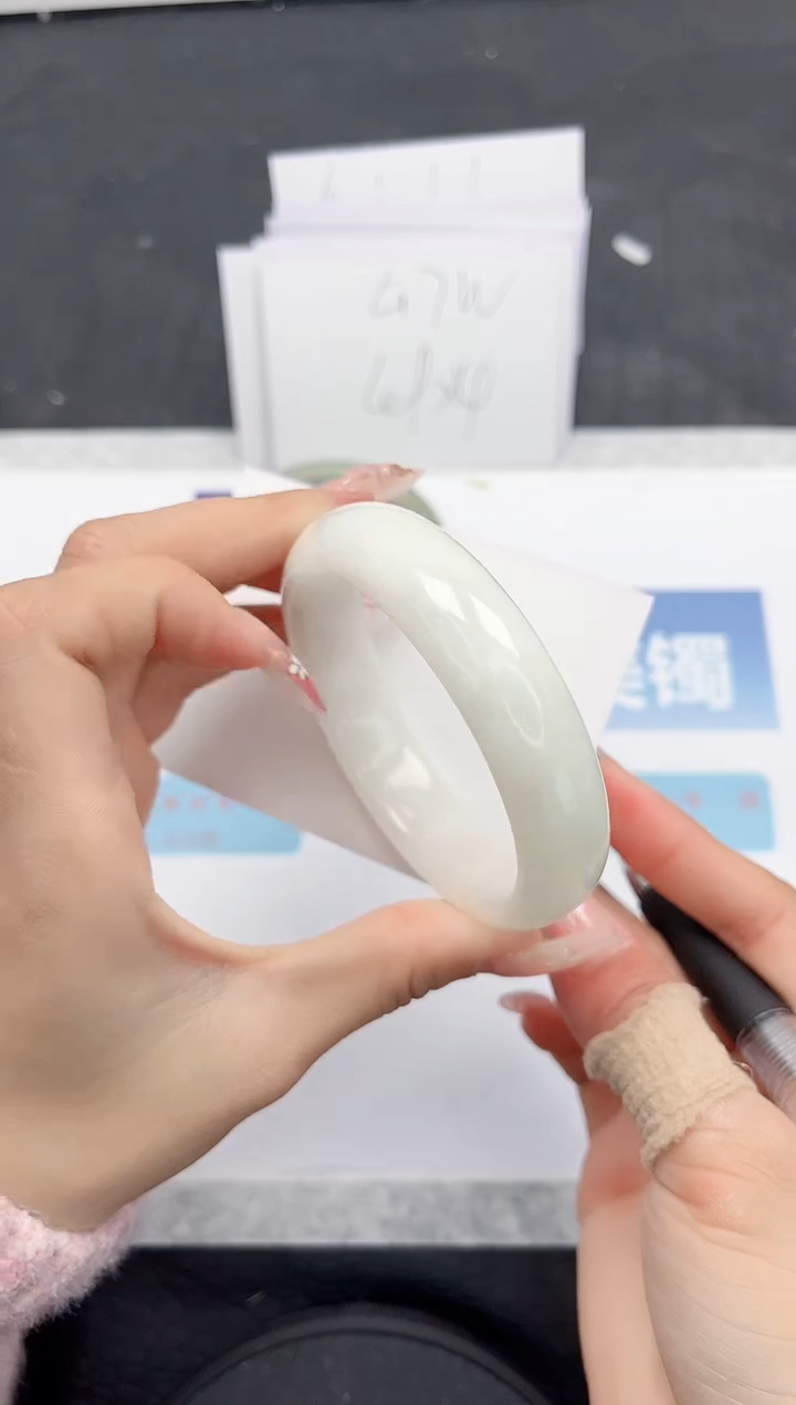 【闪购商品】和田玉手镯未镶嵌L504-62.1