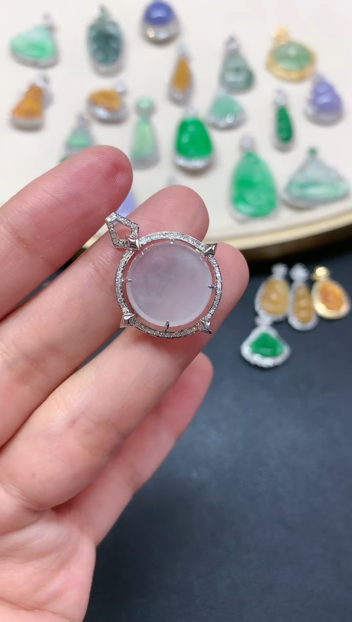 【闪购商品】翡翠吊坠(不含链)18K金镶嵌A47|4800