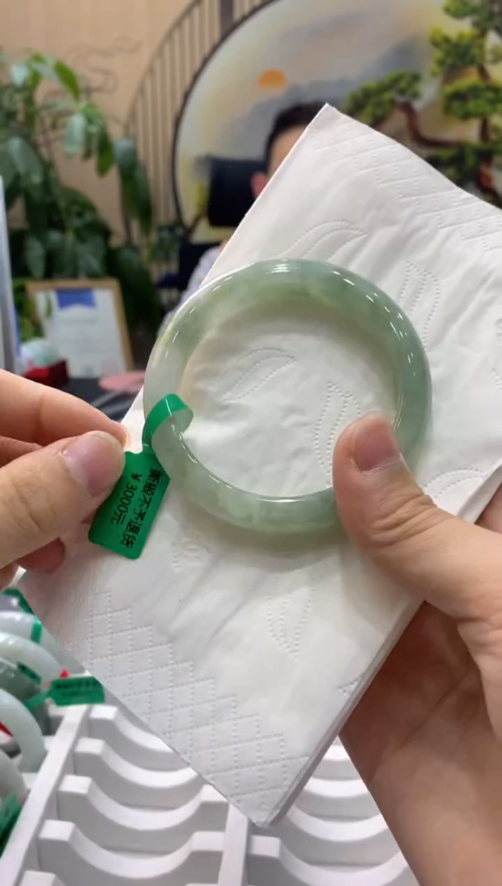 【闪购商品】翡翠手镯未镶嵌000013812