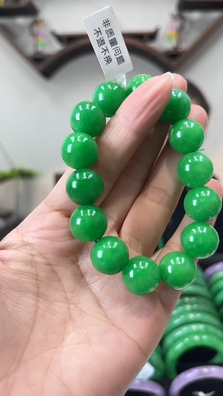 【闪购商品】砖雕闪99 正阳绿手串