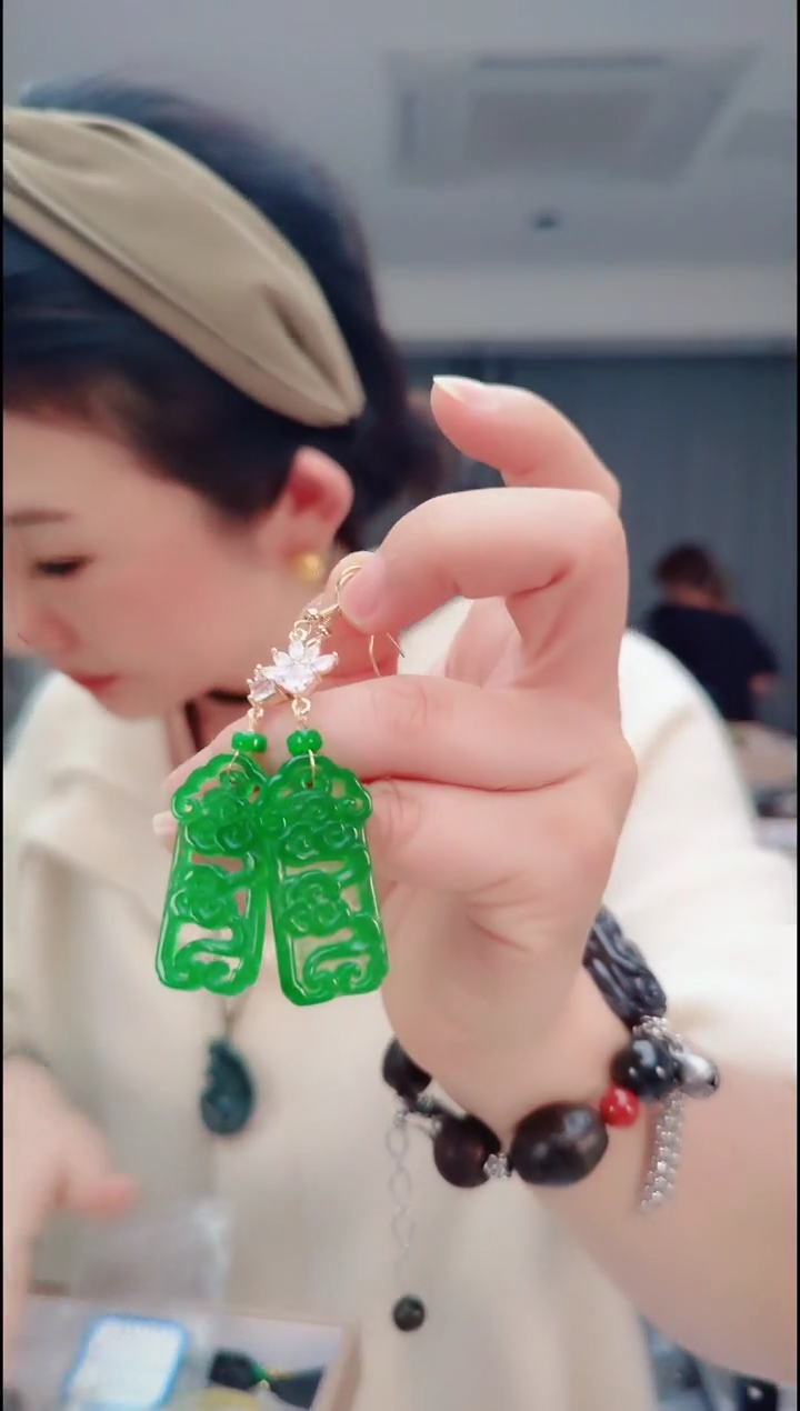 颈饰未镶嵌翡翠0348耳坠