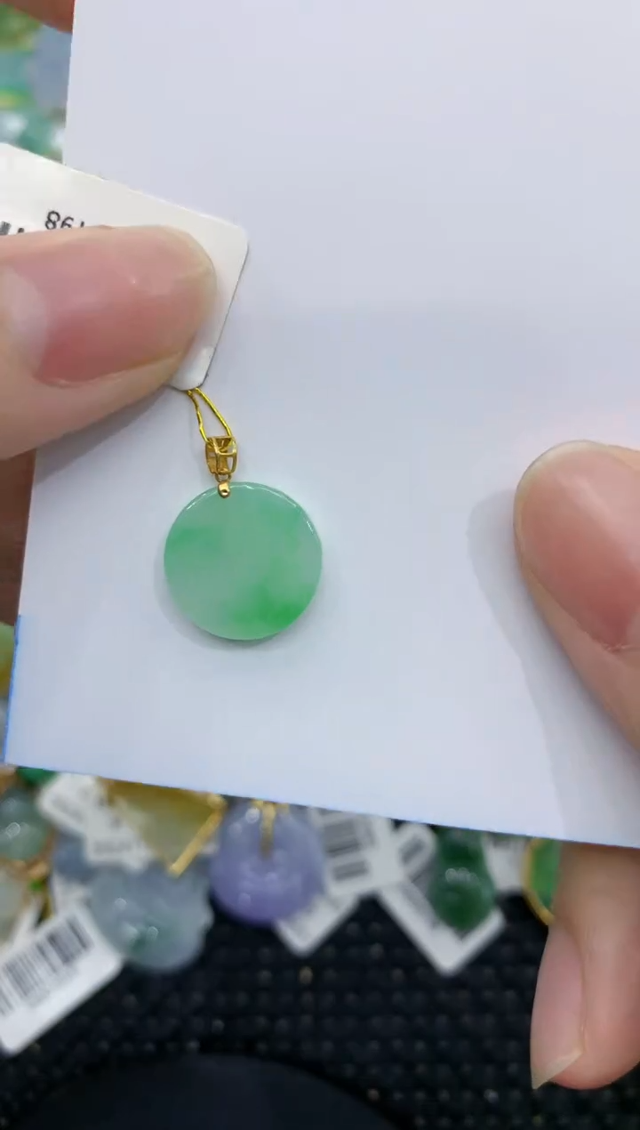 【闪购商品】翡翠颈饰18K金镶嵌8888888888