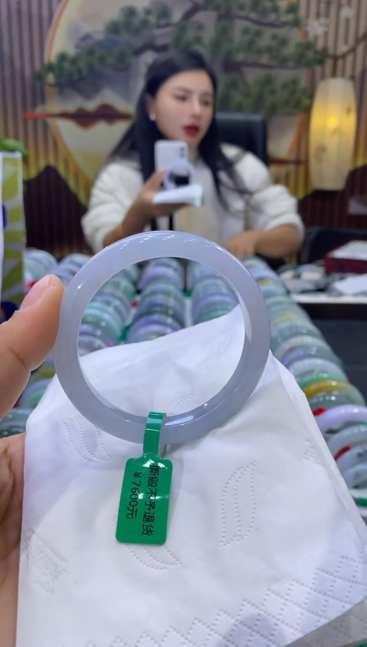 【闪购商品】翡翠手镯未镶嵌多人02416