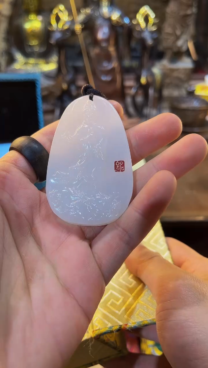 和田玉未镶嵌吊坠(赠链)专属链接便宜出了