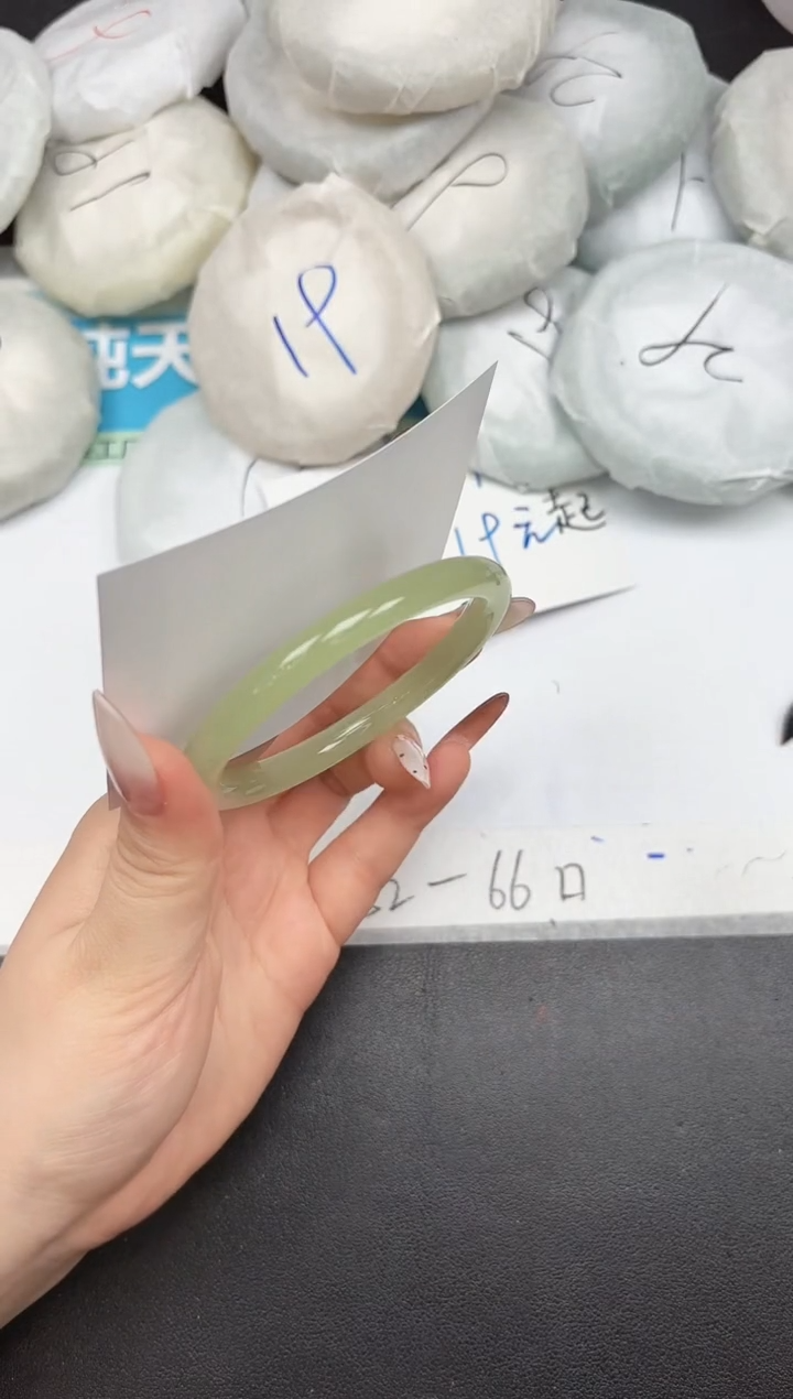 未镶嵌手镯石英质玉A231/59.2