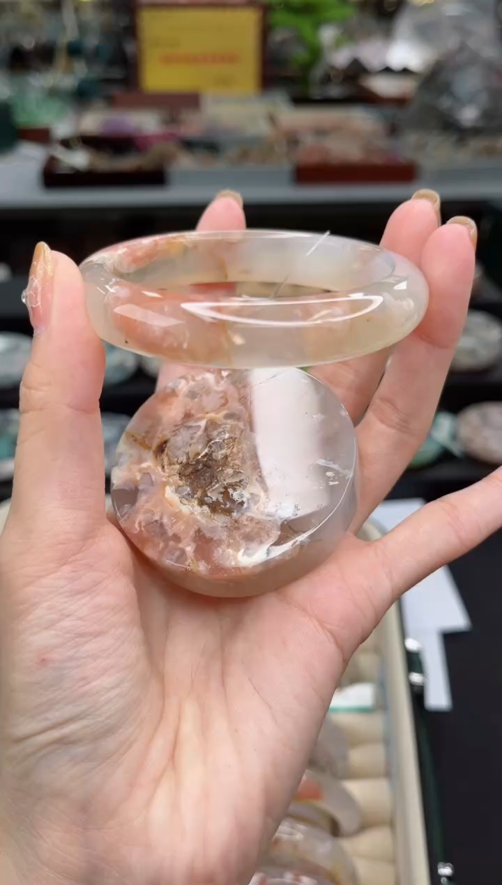 【闪购商品】石英质玉手镯未镶嵌59圈口（赠品镯心）6447055