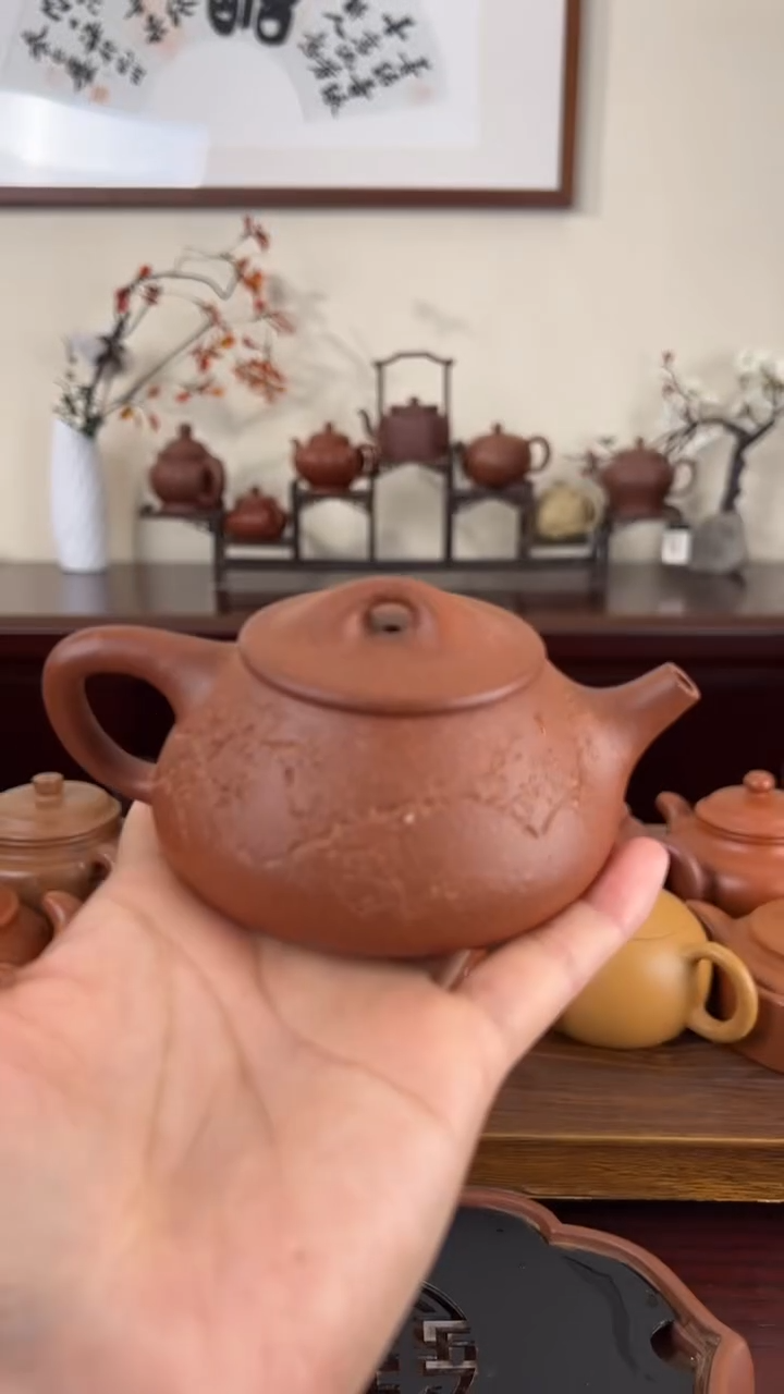 【闪购商品】紫砂茶壶红降坡刻绘景舟石瓢壶180CC