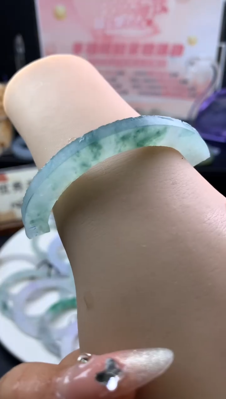 【闪购商品】定制翡翠玉衡半镯未镶嵌定制半镯