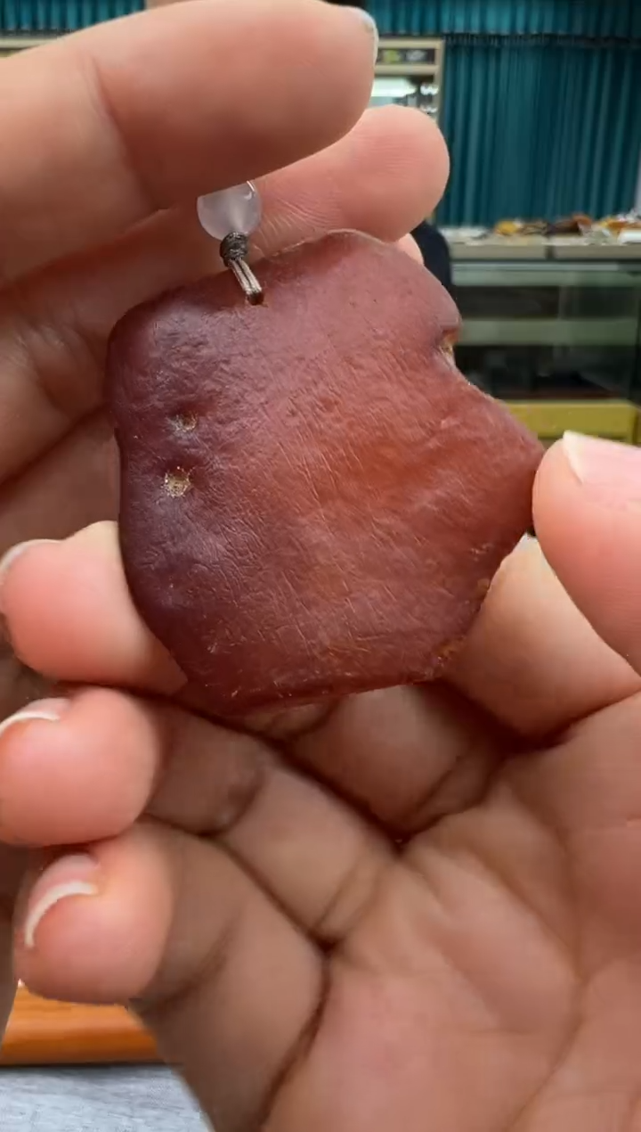 未镶嵌颈饰琥珀204秒拍号 假一罚三