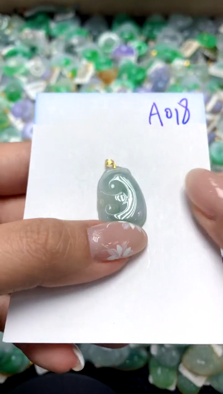 【闪购商品】翡翠颈饰18K金镶嵌1111111111111111111