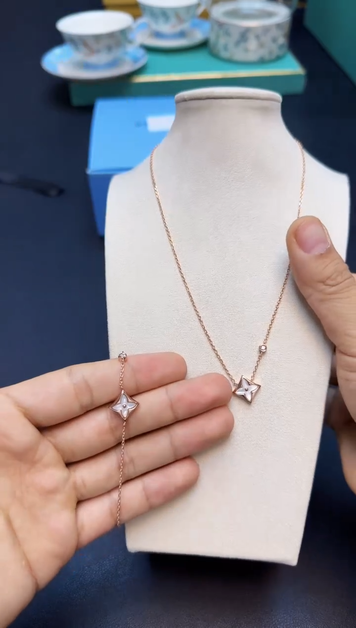 【闪购商品】瓷片全新正品一件不留@@2S34