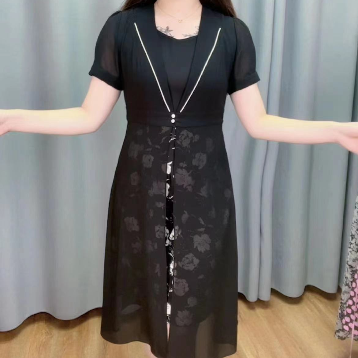 2025新款时尚气质遮肚修身显瘦假两件中长款连衣裙女