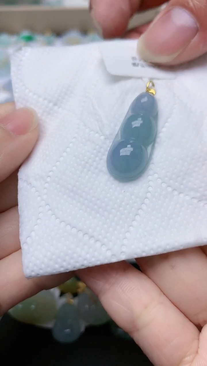 翡翠18K金镶嵌颈饰天然翡翠A货