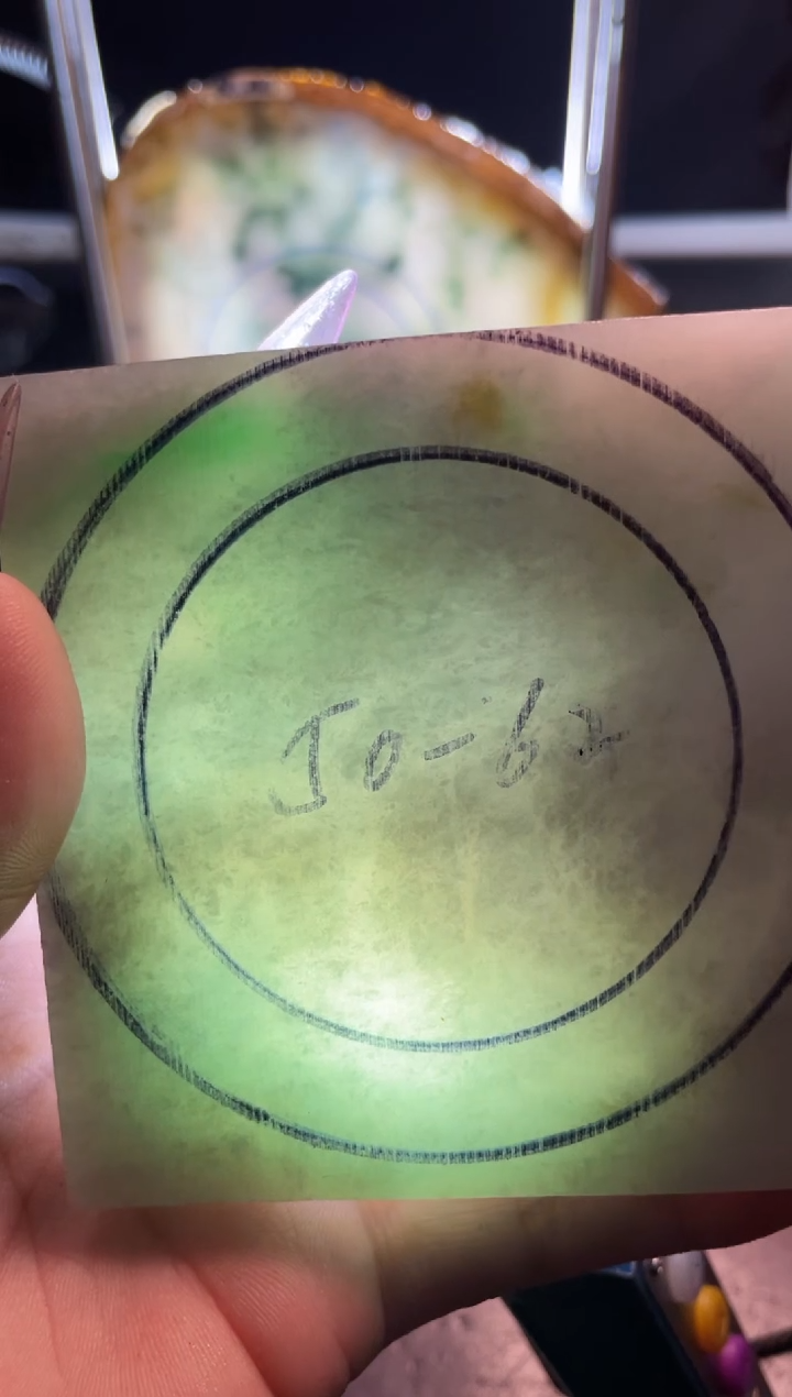 未镶嵌翡翠定制翡翠艳*天翡翠