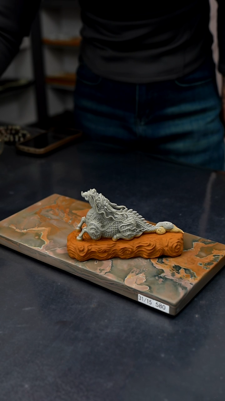 【闪购商品】松花石底座麒麟16公分