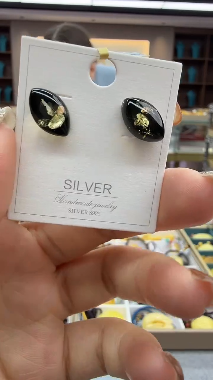 琥珀未镶嵌耳饰15秒拍号 假一罚三 