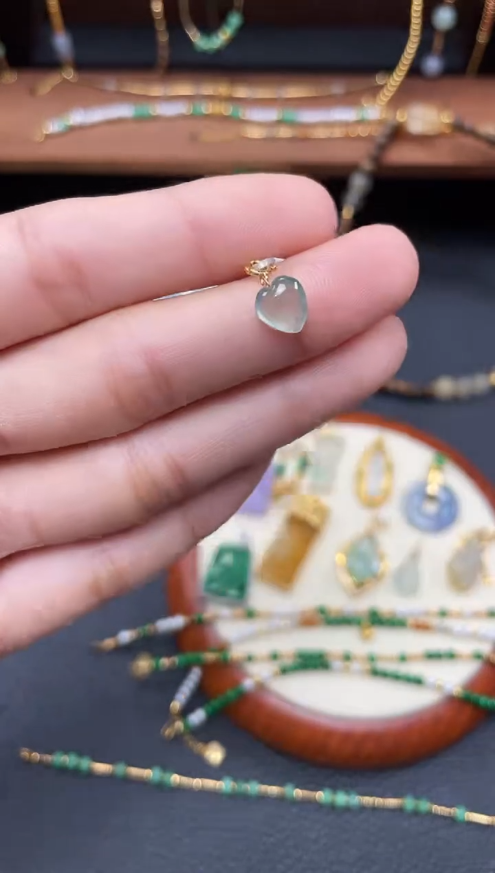 【闪购商品】翡翠吊坠(不含链)18K金镶嵌一个  JK272