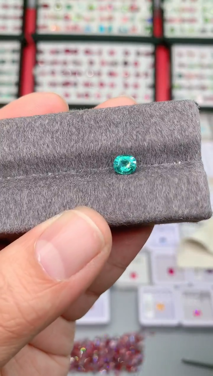 【闪购商品】碧玺裸石未镶嵌0.92ct拉贡