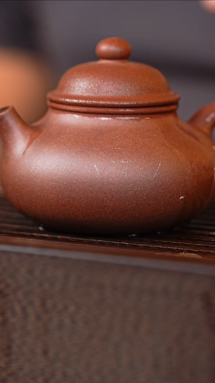 茶壶紫砂微瑕底板底槽青容天