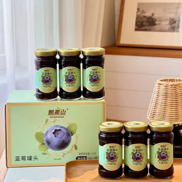 网红零食蓝莓罐头