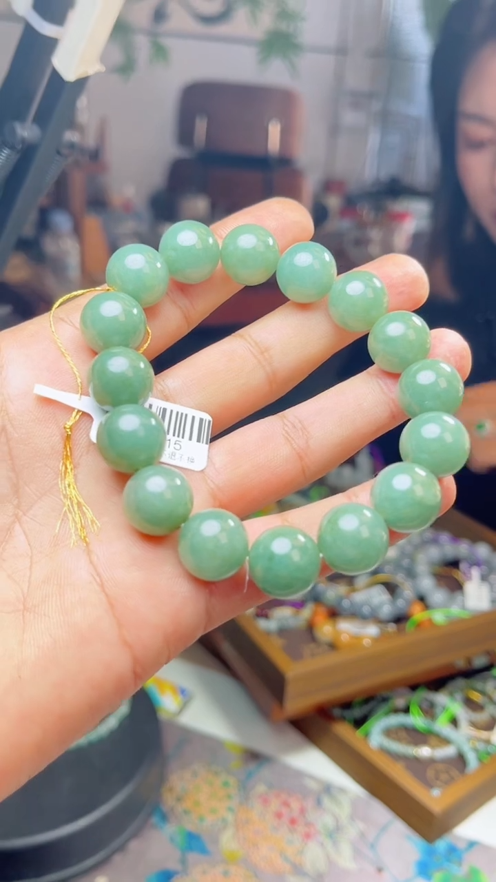 未镶嵌手链翡翠手串
