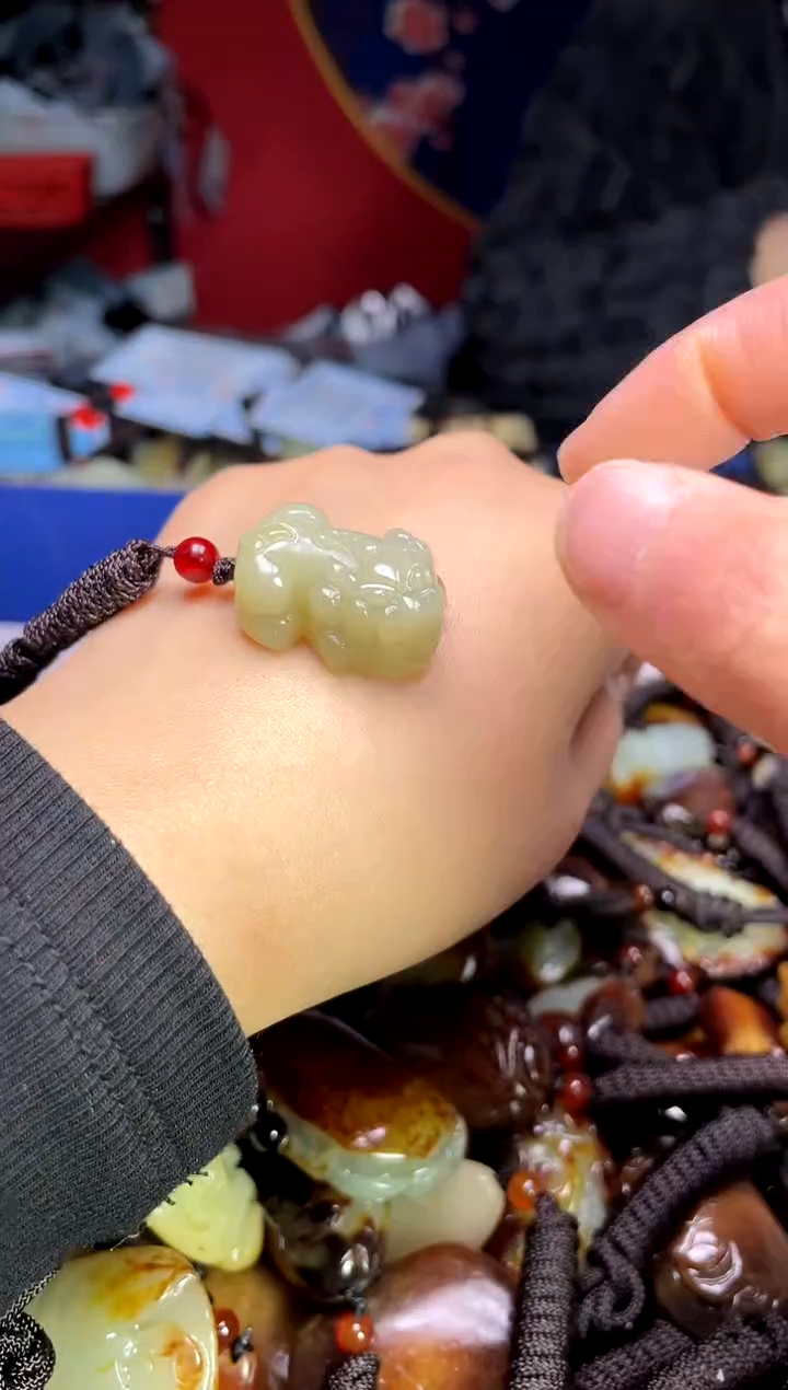 【闪购商品】和田玉颈饰未镶嵌1