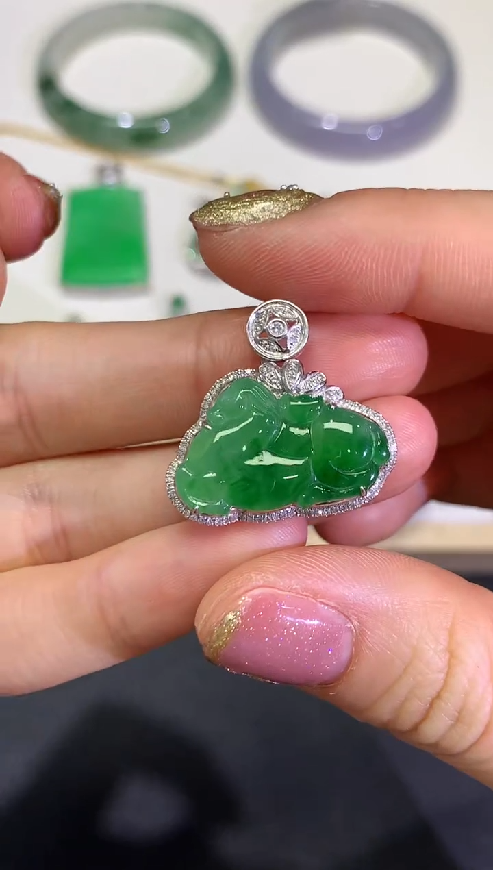 【闪购商品】翡翠颈饰18K金镶嵌团购29