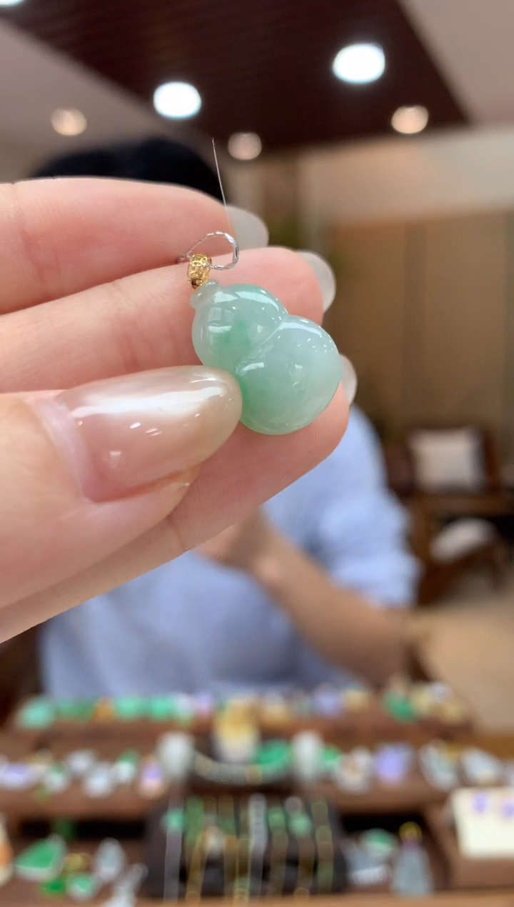 翡翠18K金镶嵌吊坠(不含链)葫芦