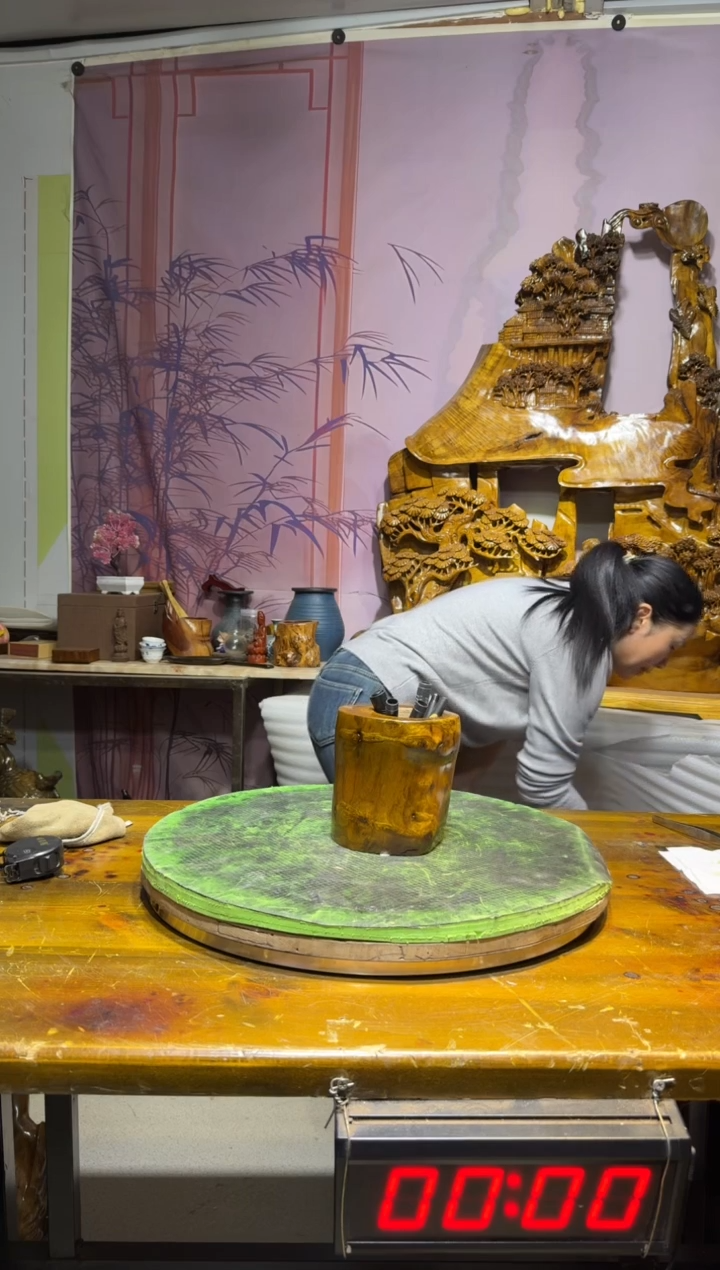 金丝楠￥***狼金丝楠木雕刻摆件