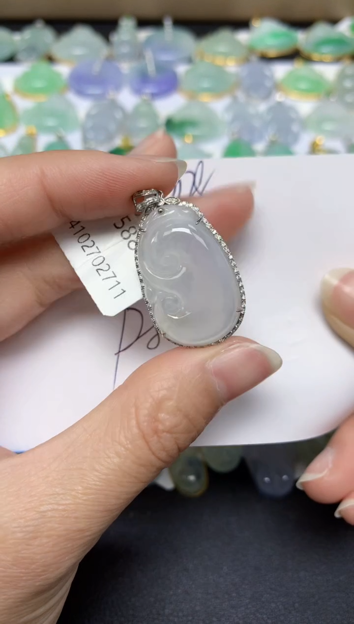 【闪购商品】翡翠18K金镶嵌颈饰天然翡翠A货