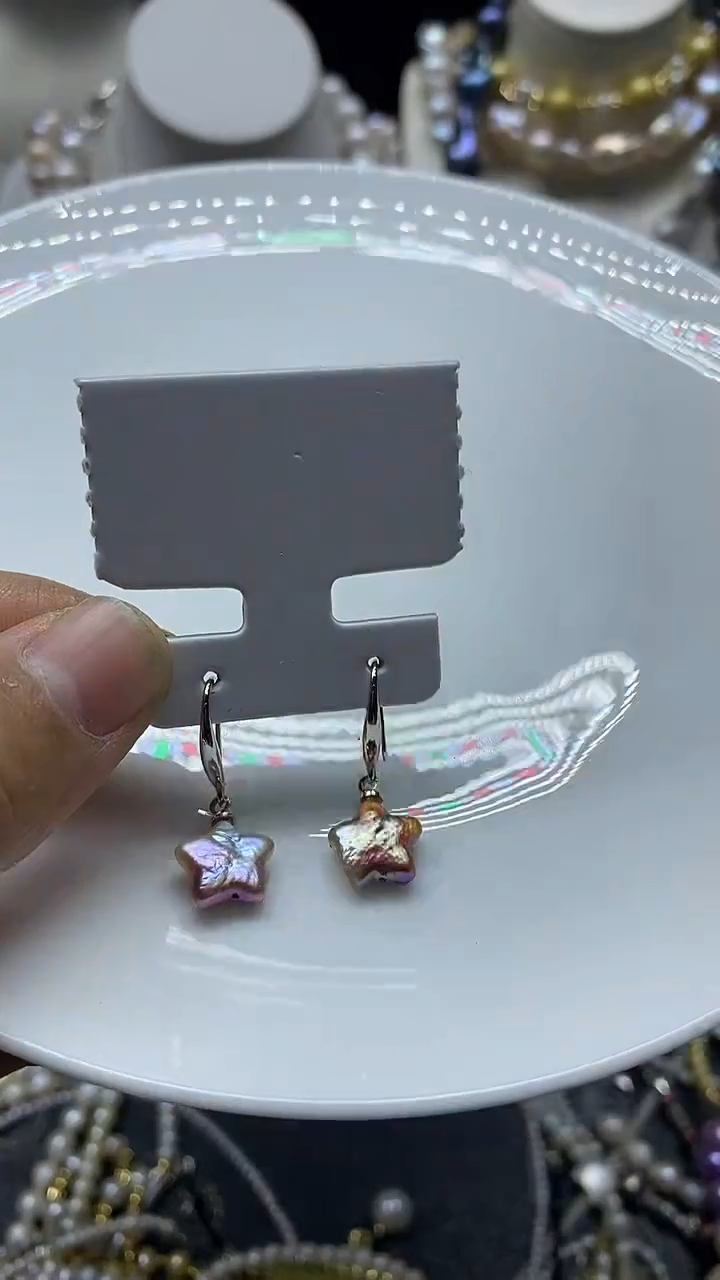 颈饰未镶嵌淡水珍珠多人