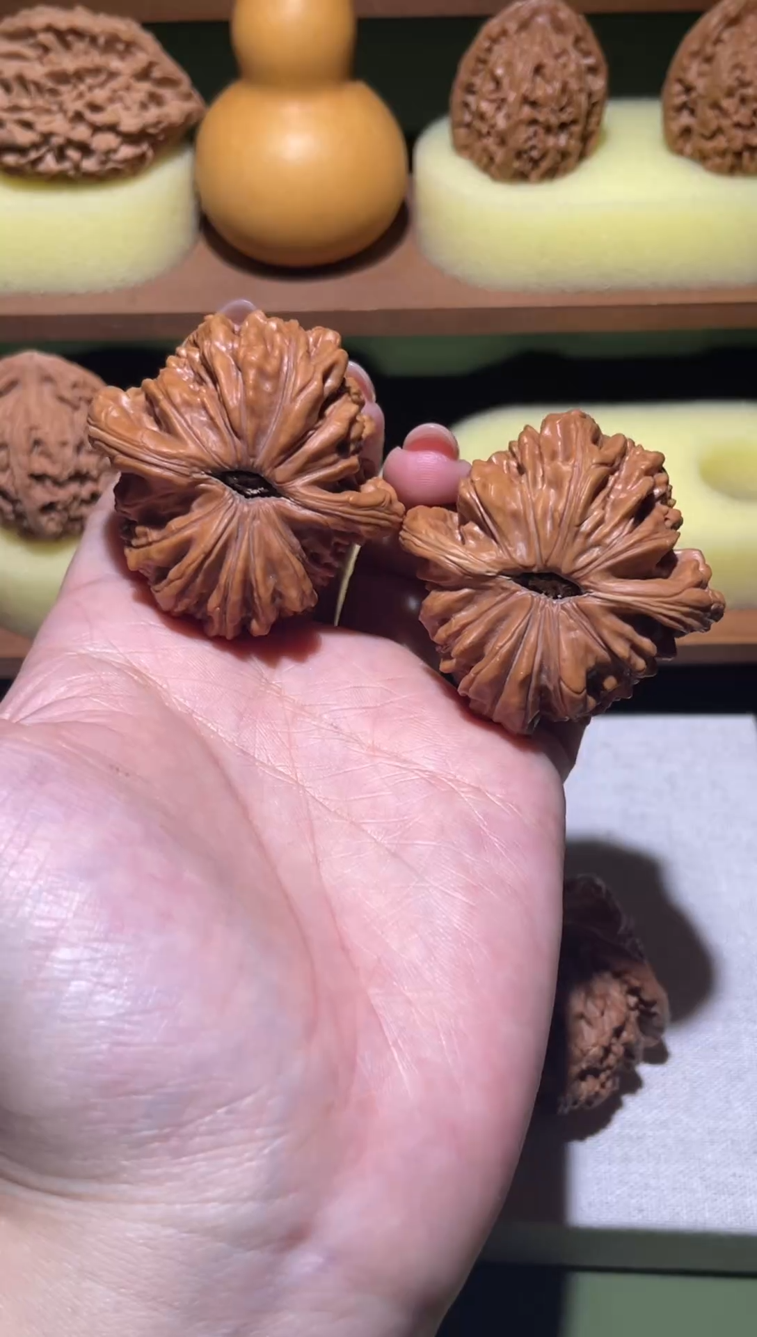 把件文玩核桃?**哈四座楼