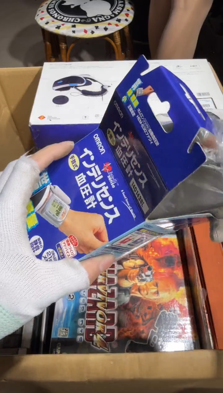 8新晓**⭐ 720   中古商品，瑕疵品，不保好坏。
