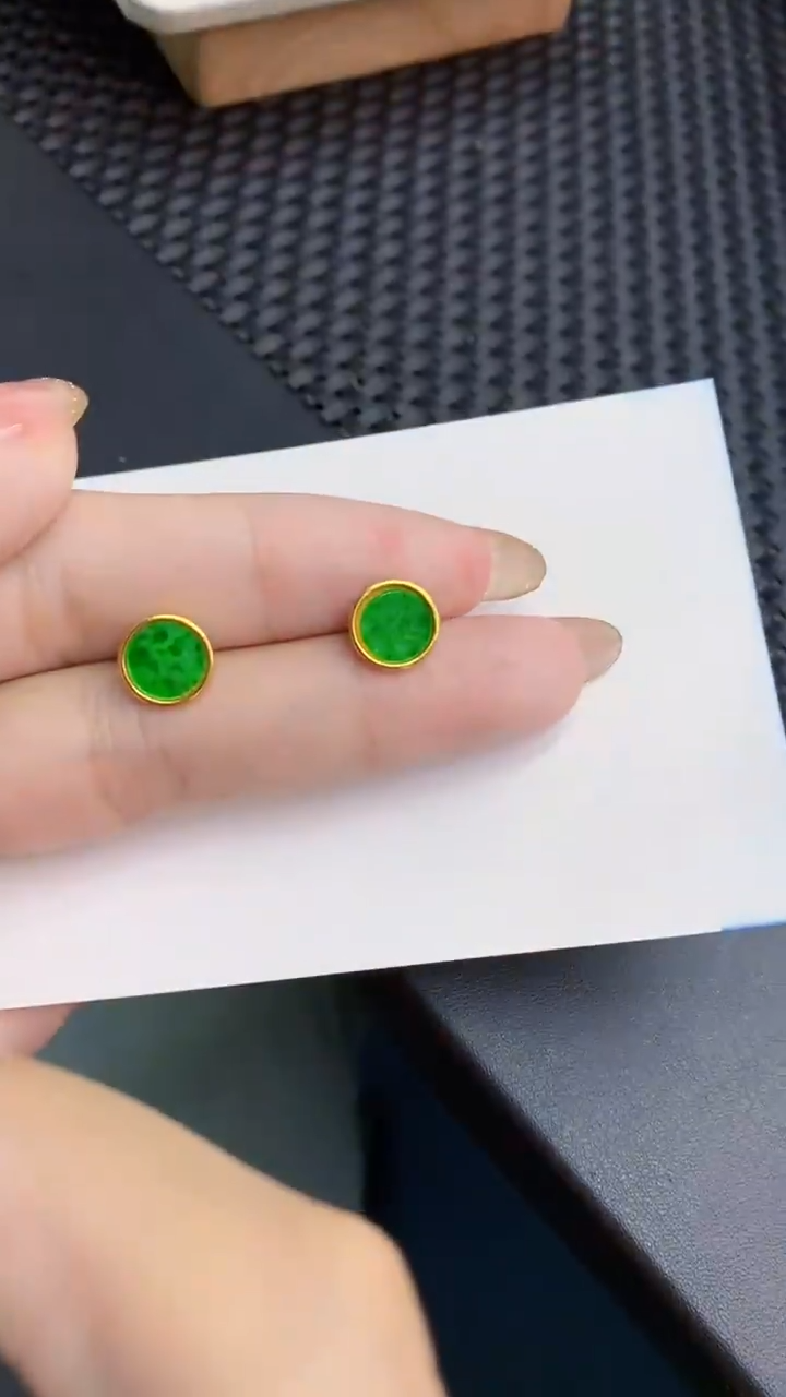 【闪购商品】翡翠银S925镶嵌颈饰            8