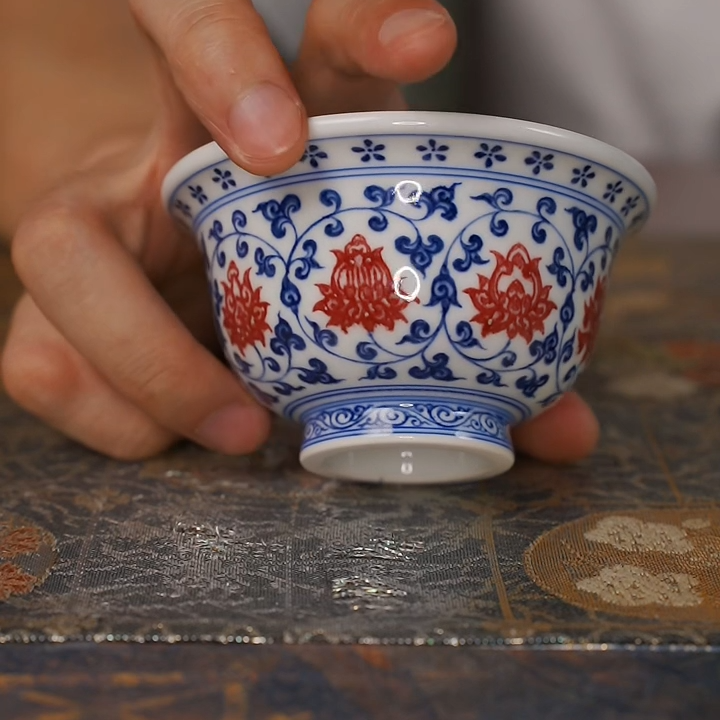 沐茗古韵釉里红缠枝莲压手杯