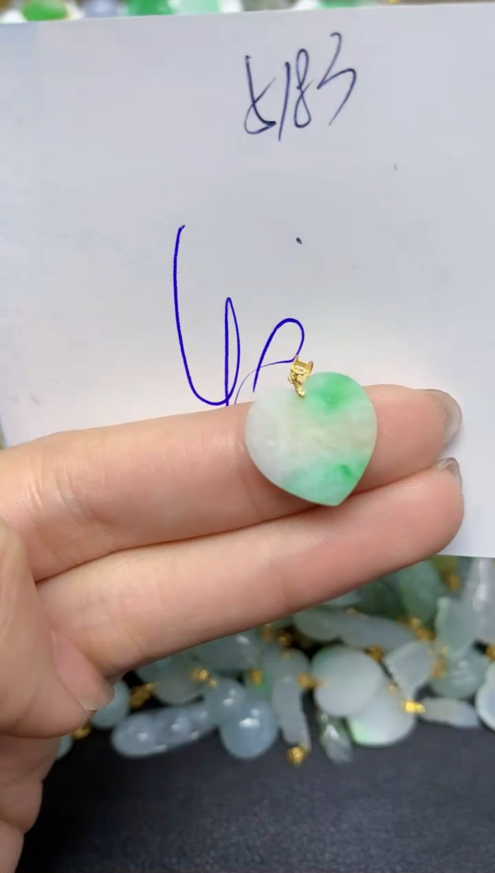 【闪购商品】翡翠颈饰18K金镶嵌天然翡翠A货