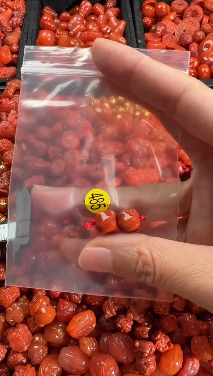 【闪购商品】南红玛瑙颈饰未镶嵌1