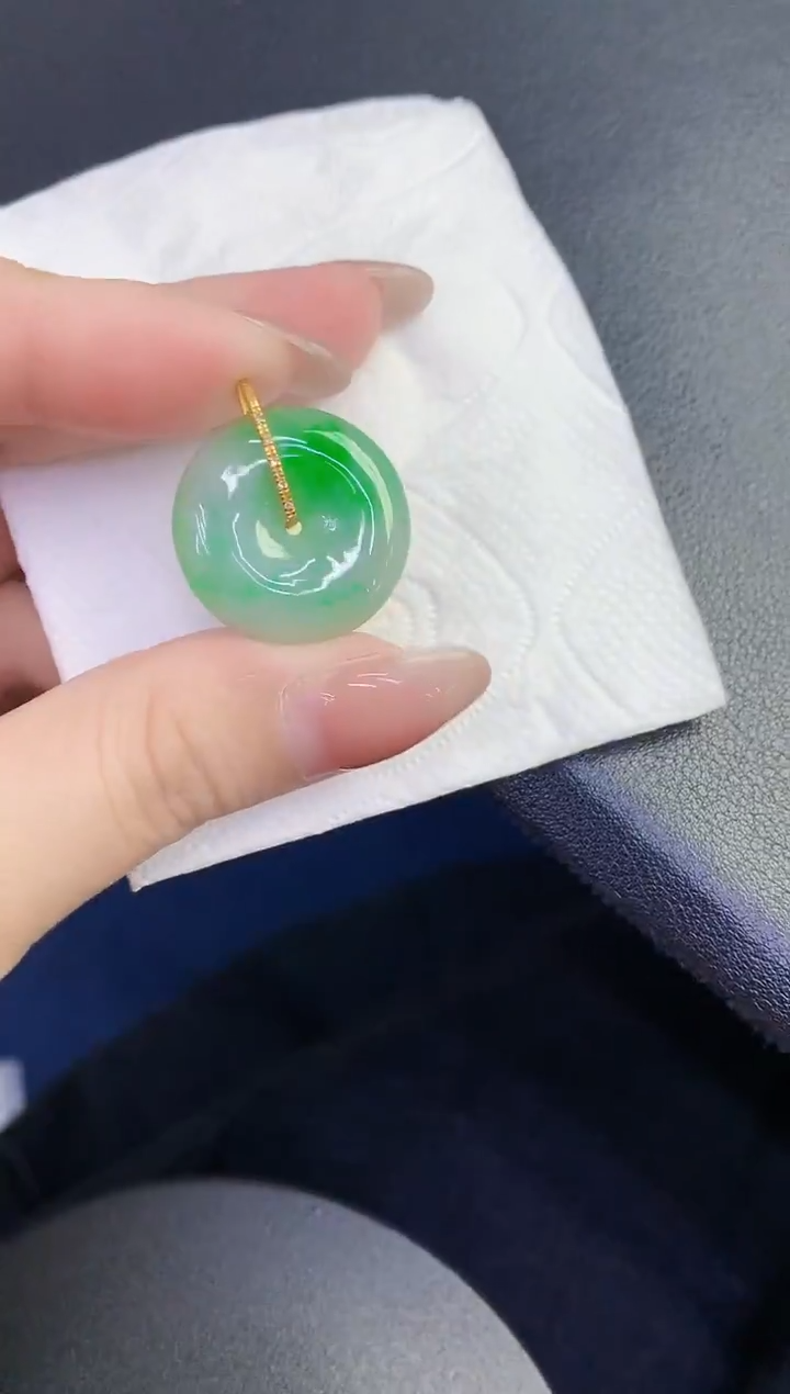 颈饰18K金镶嵌翡翠缅甸天然翡翠A货