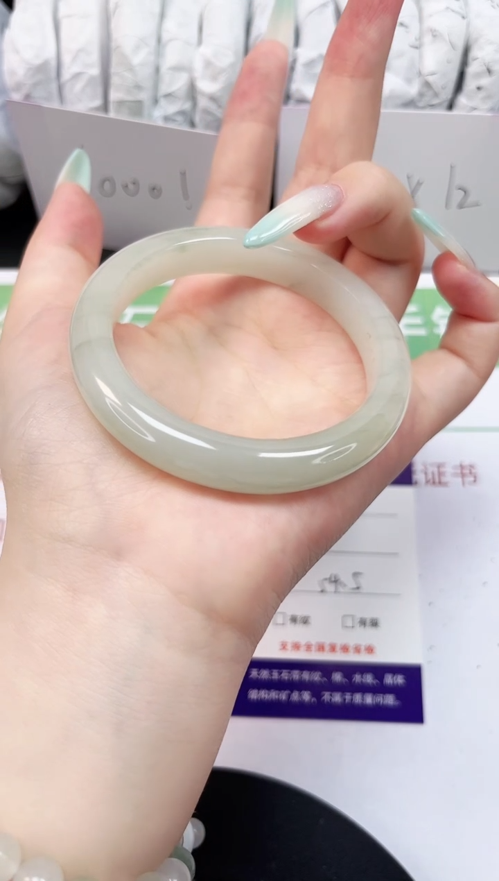 石英质玉手镯未镶嵌48-54/55