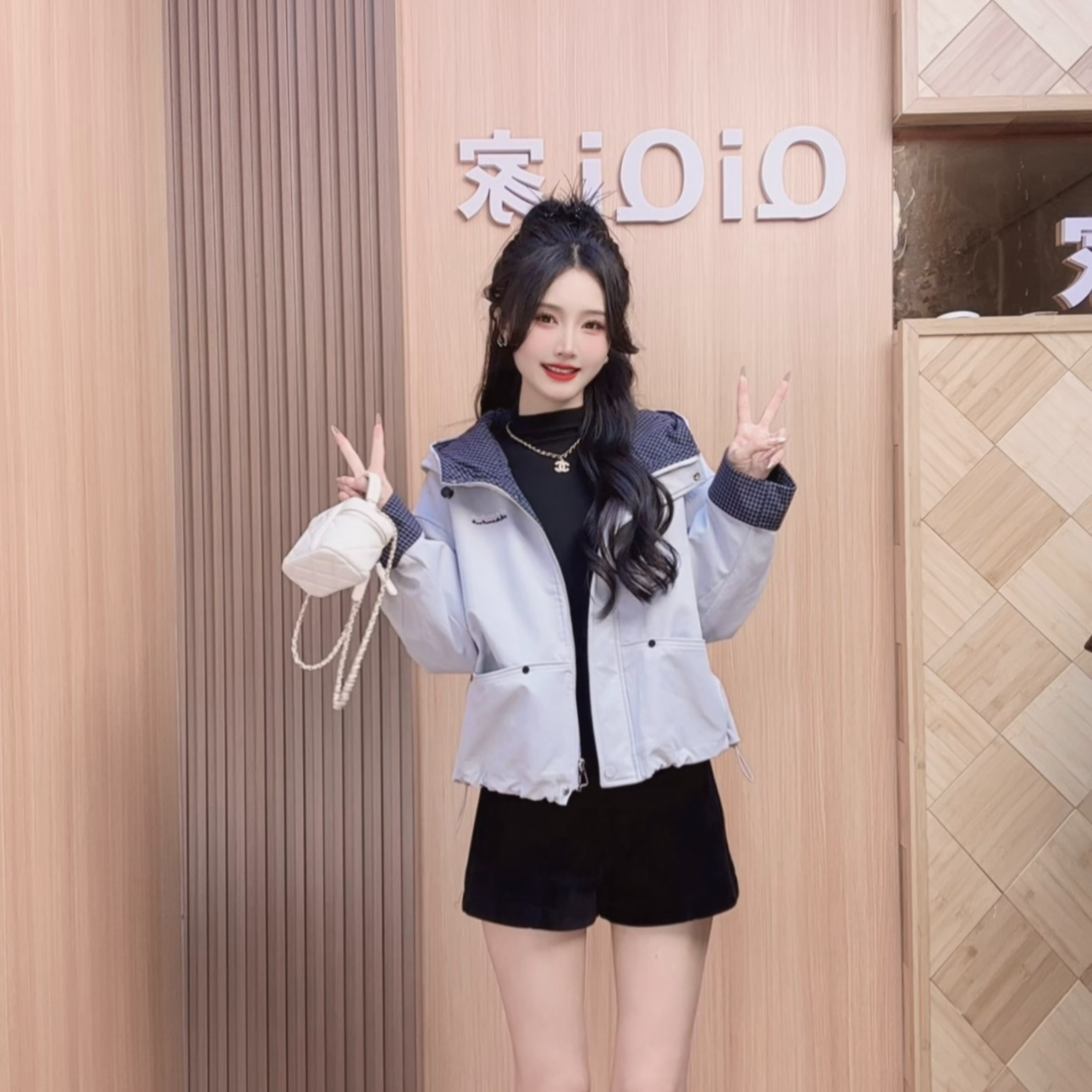 QiQi家 冬季休闲加厚毛毛夹棉高级感保暖显瘦连帽棉服外套