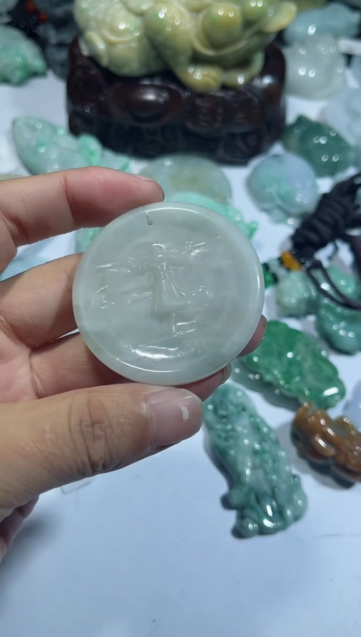 【闪购商品】翡翠颈饰未镶嵌00010455