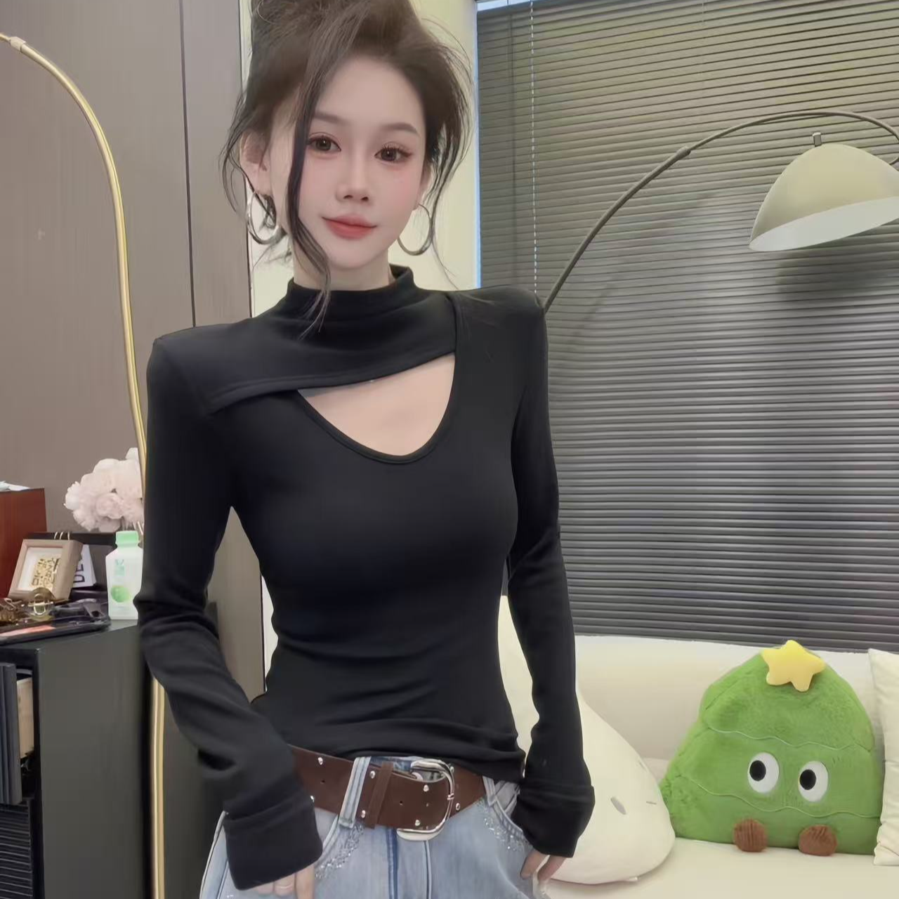 2025新款秋冬加绒半高领镂空显瘦内搭长袖款修身T恤1106