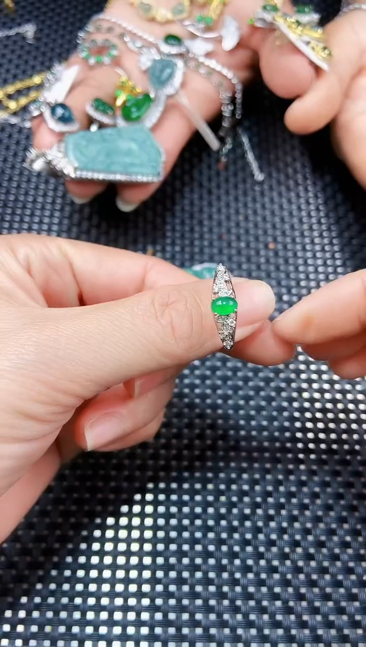 【闪购商品】翡翠戒指未镶嵌11111111